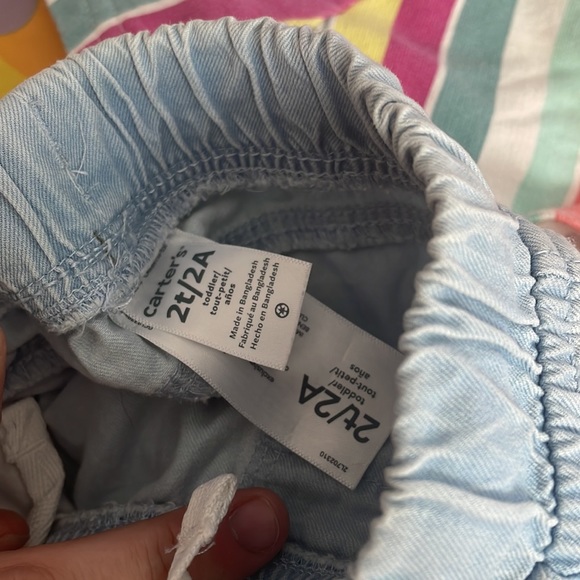 2T Carters girl shorts - Picture 5 of 10